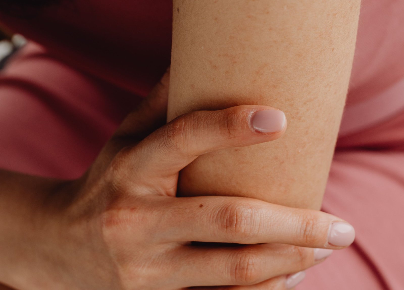 Tenisçi Dirseği (Lateral Epikondilit): Sadece Tenisçilerde Görülmez